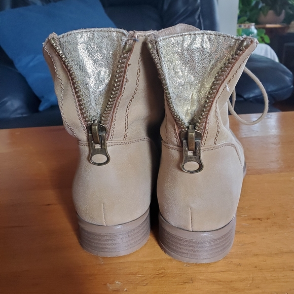 G by Guess Lace Up Ankle Boots Size 10m. - Picture 4 of 6